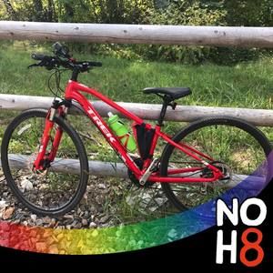 Meet your Posher, Laurie